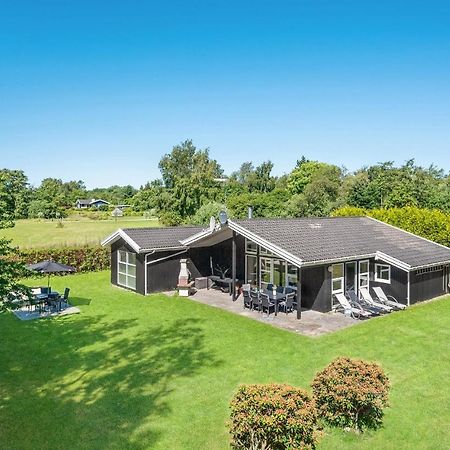 Cozy Home In Gilleleje With Indoor Swimming Pool エクステリア 写真