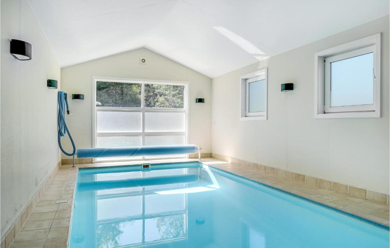 Cozy Home In Gilleleje With Indoor Swimming Pool エクステリア 写真